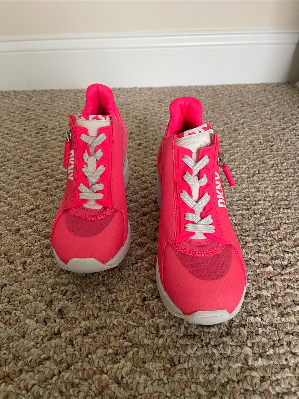 DKNY Hot Pink Platform Sneakers with Silver Accent 36 Woman’s 6 - Picture 5 of 7